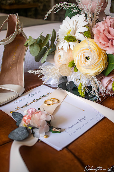 Mariés les yeux dans les yeux